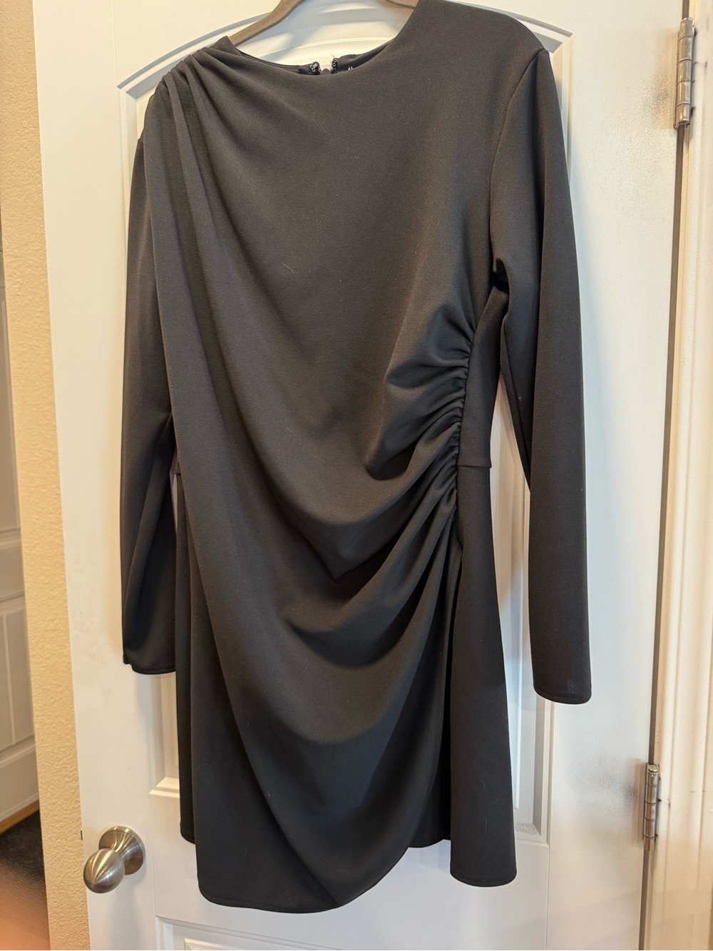 Abercrombie & Fitch Black Long-Sleeve Side-Ruched Draped Dress